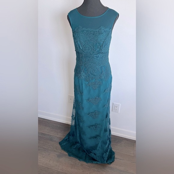 Royal Aquamarine Maxi Lace Dress-Absolutely Stunning!! Size UK 10 |Euro 38 |US 6 - Picture 1 of 6